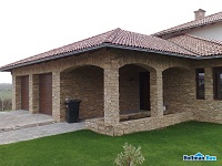 Homlokzati kőburkolás: Szombathely