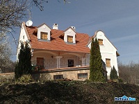 Nyaraló építés, borospincével: Balatonudvari