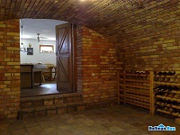 Nyaraló építés, borospincével: Balatonudvari