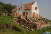 Nyaraló építés: Ábrahámhegy